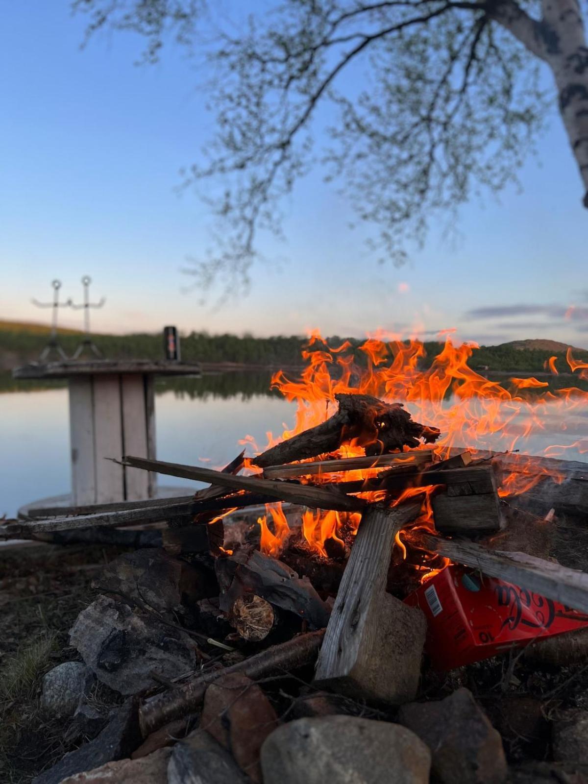 Cottage With Good Standard Next To Neiden River Екстер'єр фото