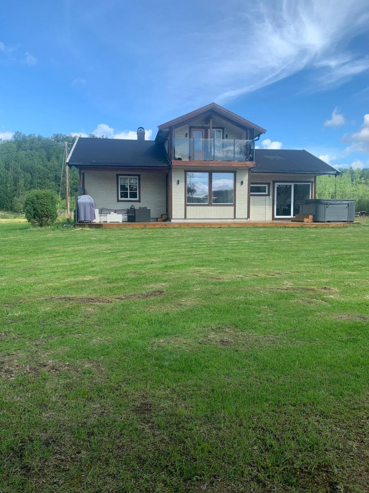 Cottage With Good Standard Next To Neiden River Екстер'єр фото